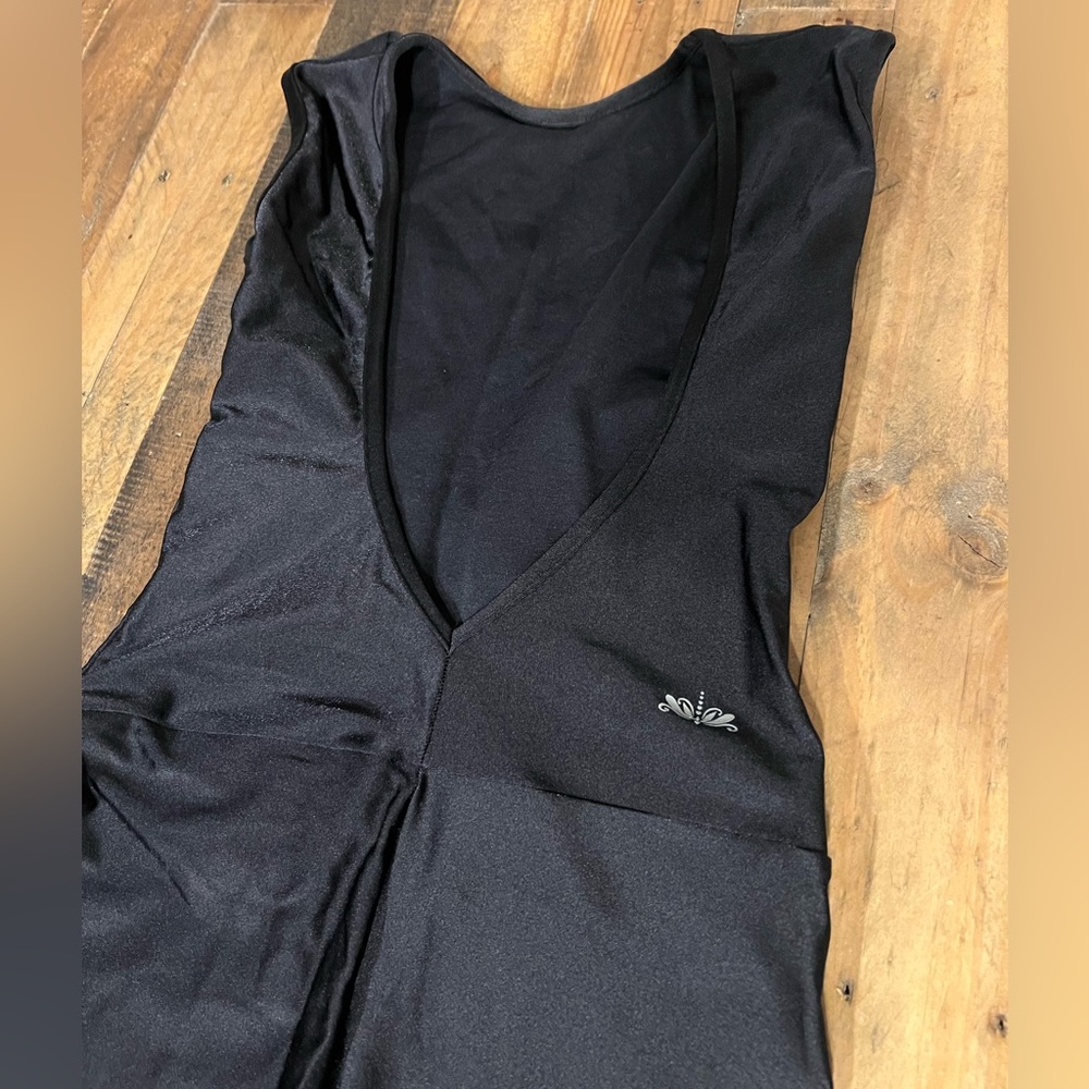 Essence Yogi Bare Back Jumpsuit | Black | M - Picture 3 of 7